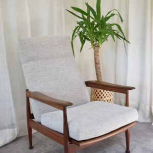reclining arm chair