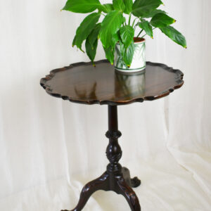pie crust table tripod